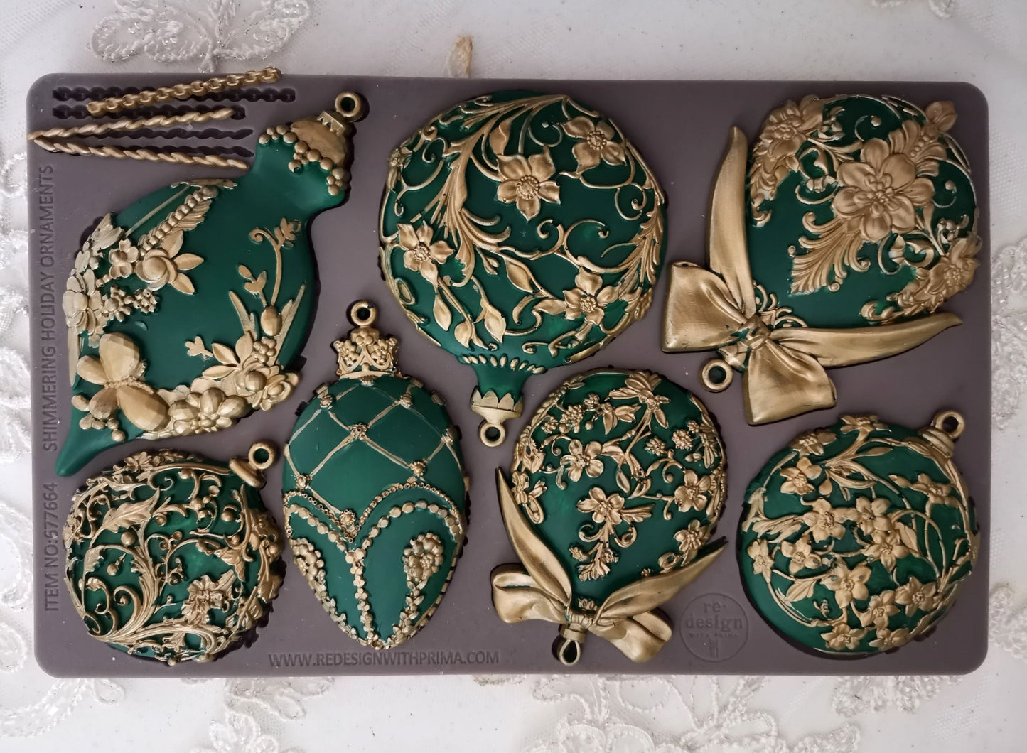 Redesign Decor Moulds® - Shimmering Holiday Ornaments - 1 pc, 5"x8"x8mm