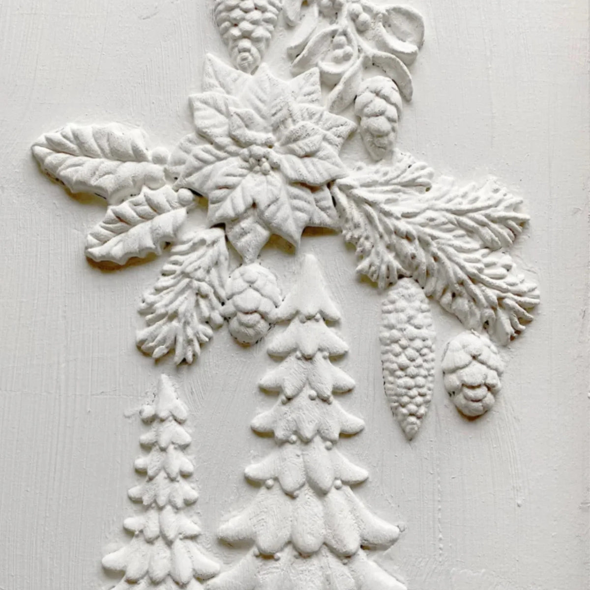 IOD - Boughs of Holly Decor Moulds 6x10