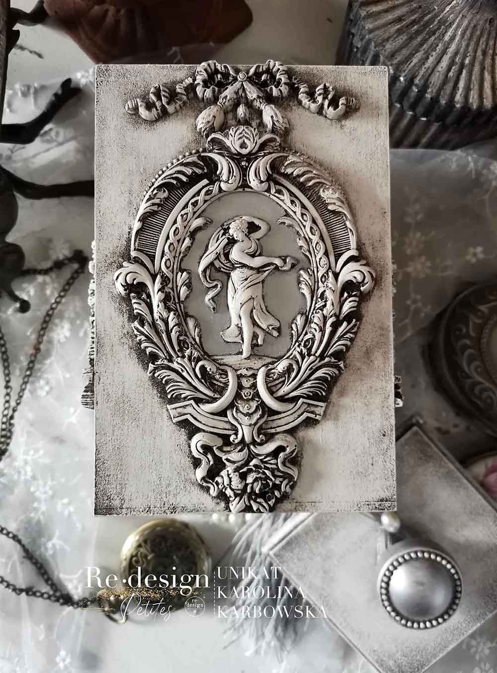 Redesign Decor Moulds - Salon De La Paix (5"x8")