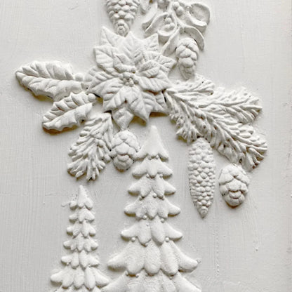 IOD - Boughs of Holly Decor Moulds 6x10