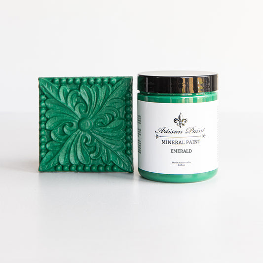 Artisan Emerald Mineral Paint