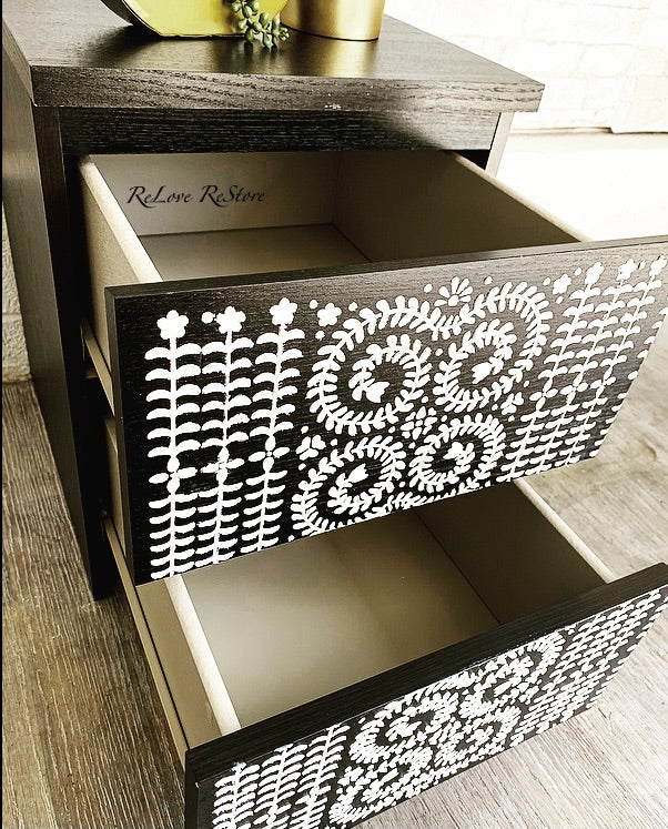Redesign Decor Stencils - Elegant Vine Stencil