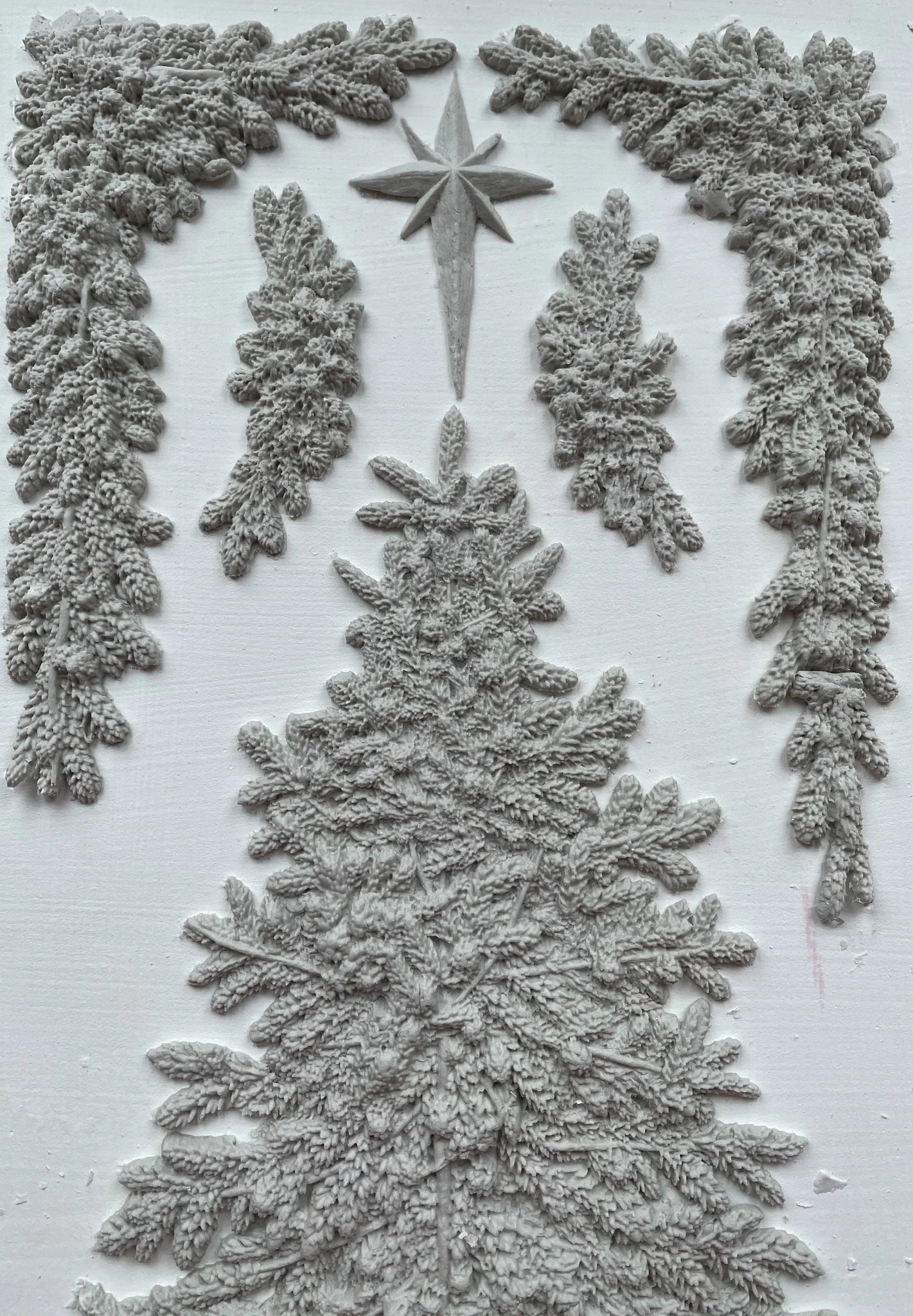 IOD - Christmas Tree 6x10 Decor Mould