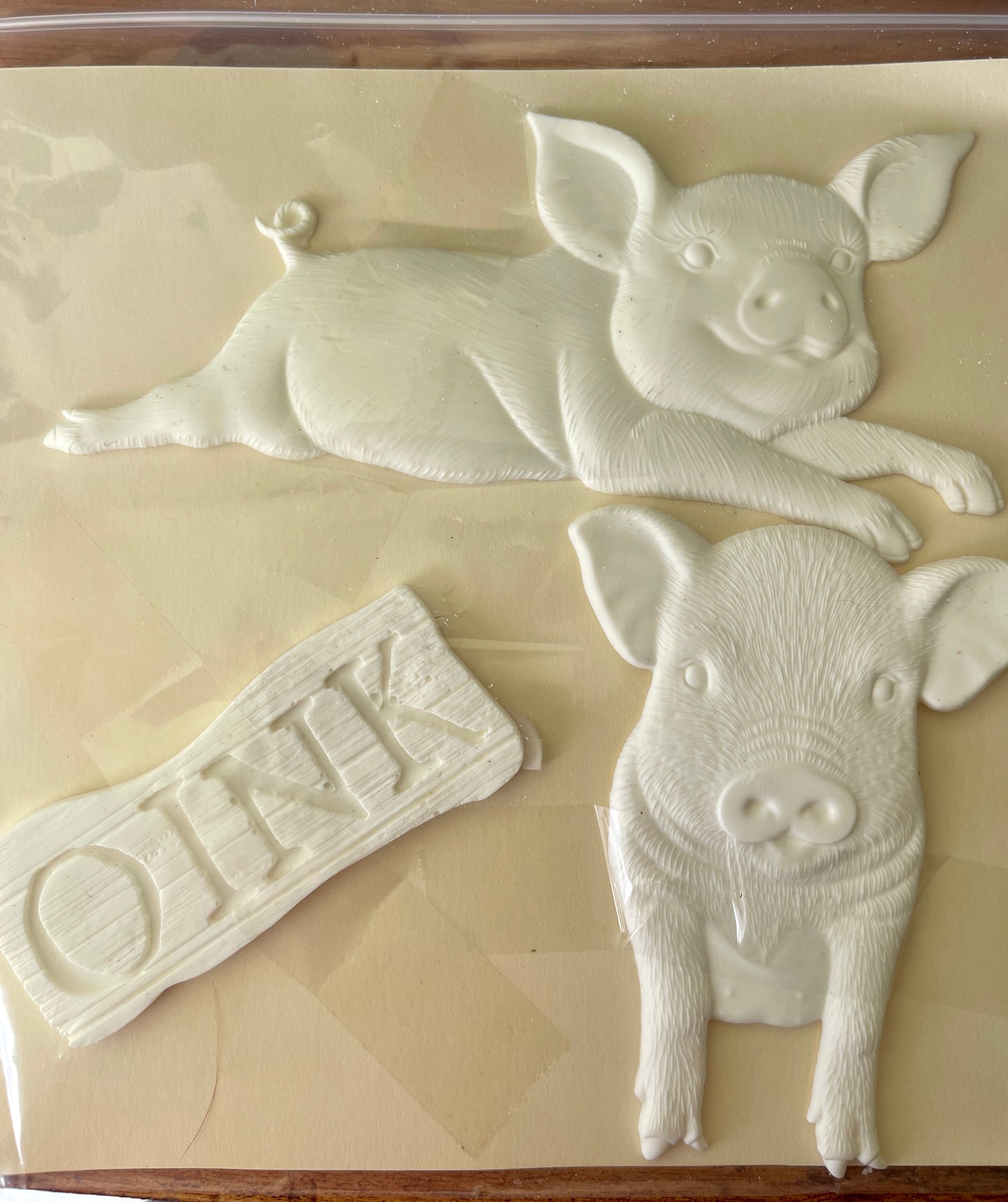 Resin Applique Moulding - Farm Friends