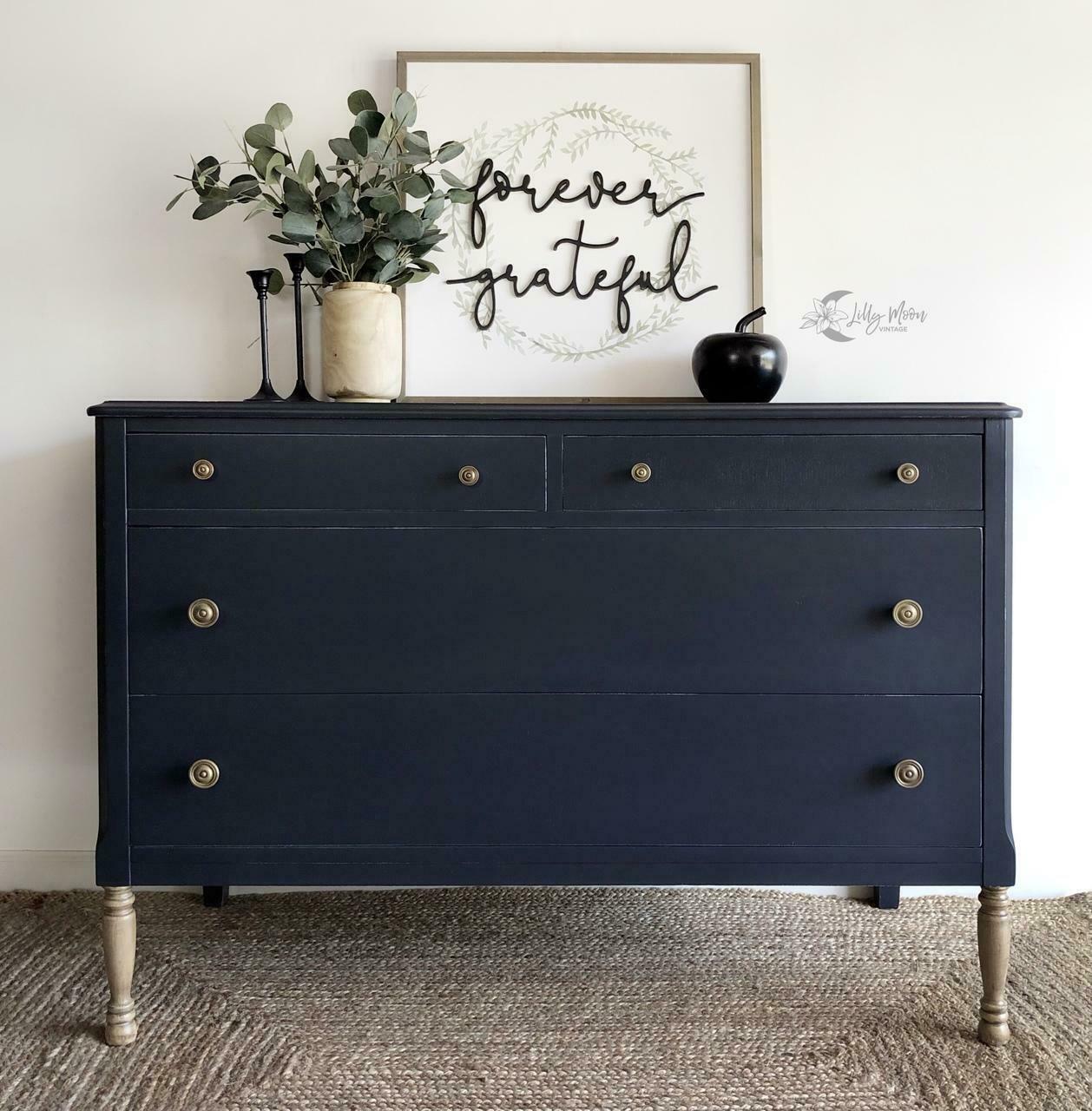 In The Navy -  Dixie Belle Chalk Mineral Paint