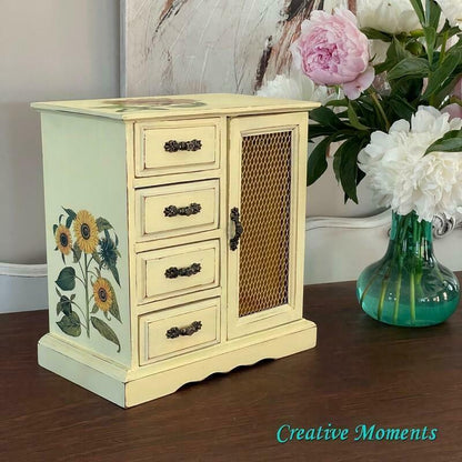 Lemonade - Dixie Belle Chalk Mineral Paint