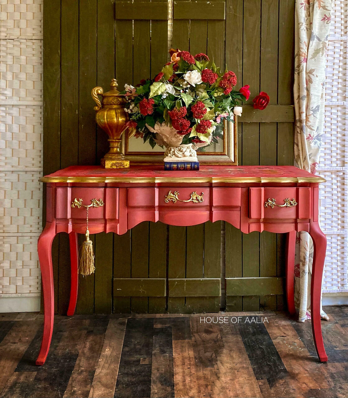 Rustic Red -  Dixie Belle Chalk Mineral Paint