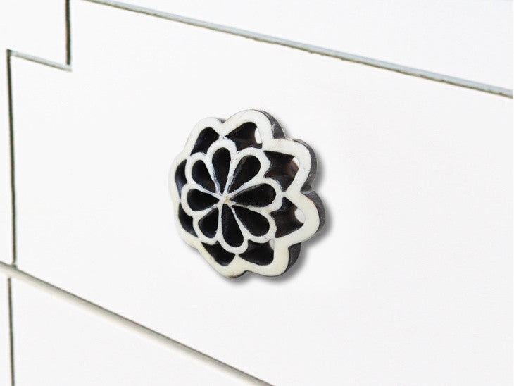 Fine Grate Drawer Knobs Handles and Knobs