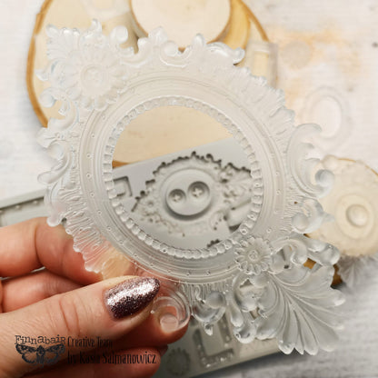 Grungy Frames - Finnabair