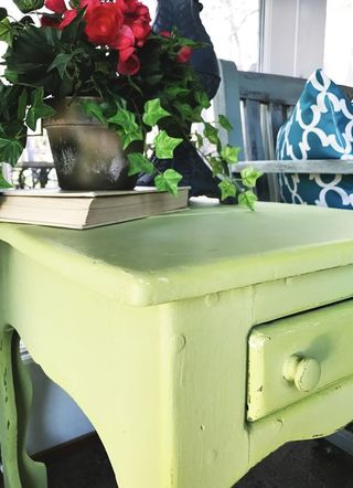 Limeade - Dixie Belle Chalk Mineral Paint Paint > Dixie Belle > Chalk Paint