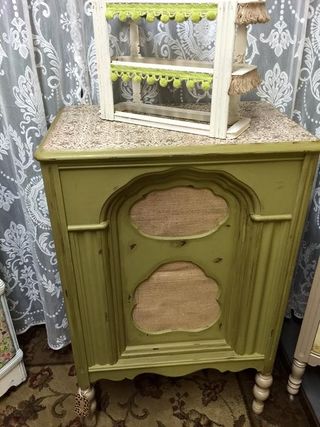 Holy Guacamole - Dixie Belle Chalk Mineral Paint Paint > Dixie Belle > Chalk Paint